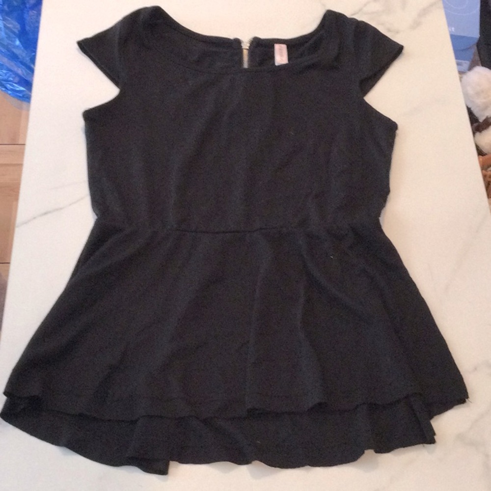 Xhilaration black peplum tee shirt, XS